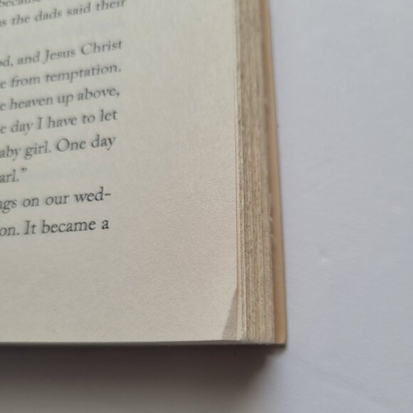 This Little Light By Lori Lansens Book - Paperback - Picture 6 of 6